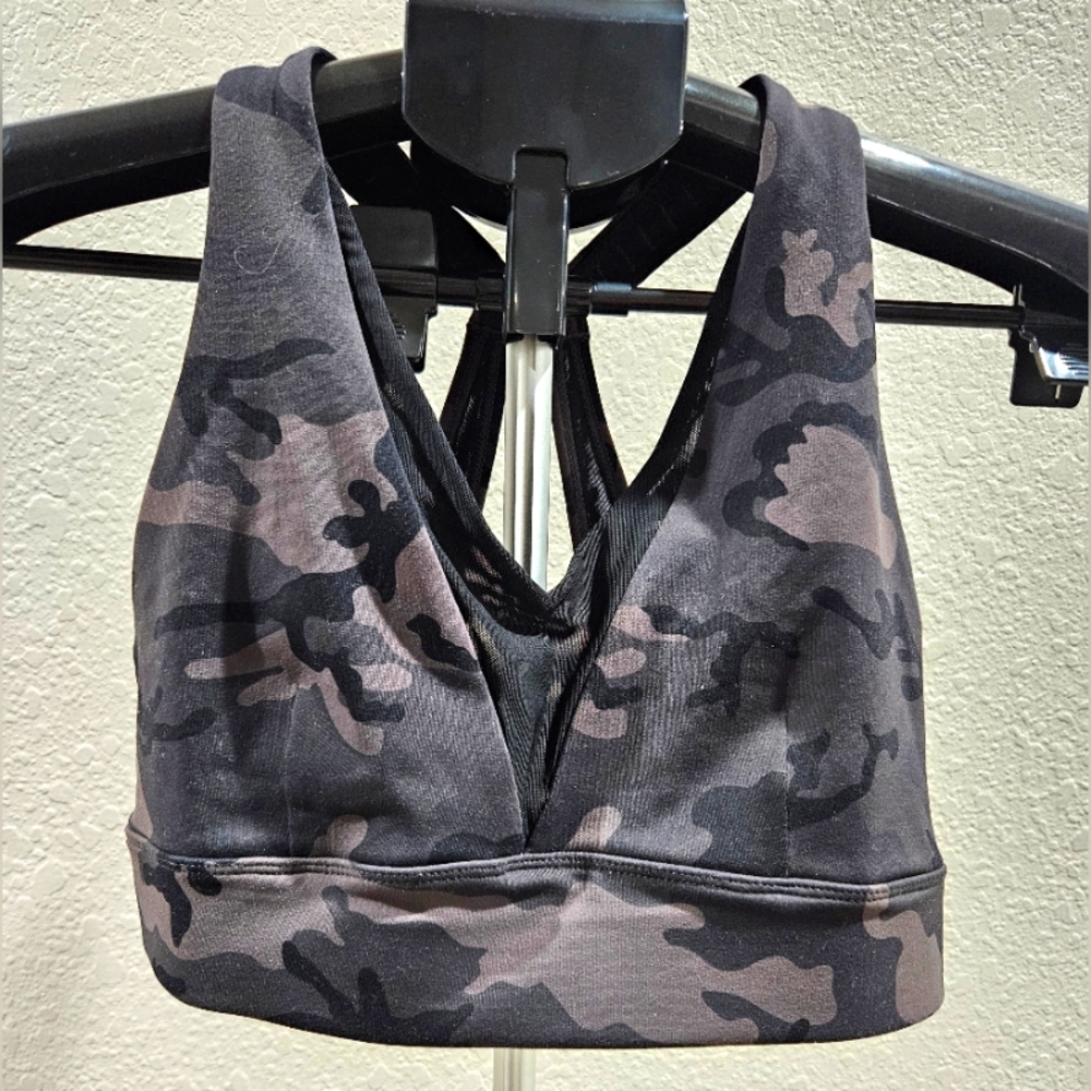 ZYIA EUC Camouflage Versatile And Adjustable Sports Bra Size S